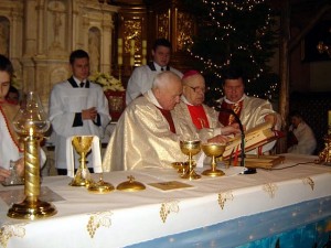 Msza Świeta koncelebrowana przez ks. Abp. seniora Ignacego Tokarczuka 24.12.2007