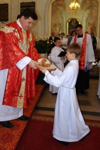i_komunia_swieta_11_maja_2008_07