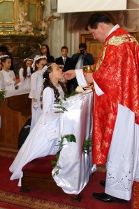 i_komunia_swieta_11_maja_2008_08