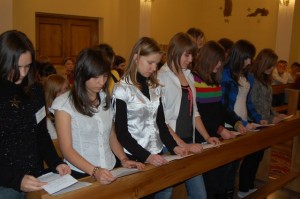 rekolekcje_przed_bierzmowaniem_dubiecko_2008_32_0 
