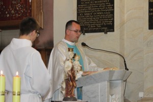 image035   