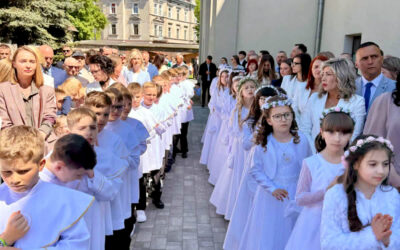 I&nbsp;KOMUNIA ŚWIĘTA
